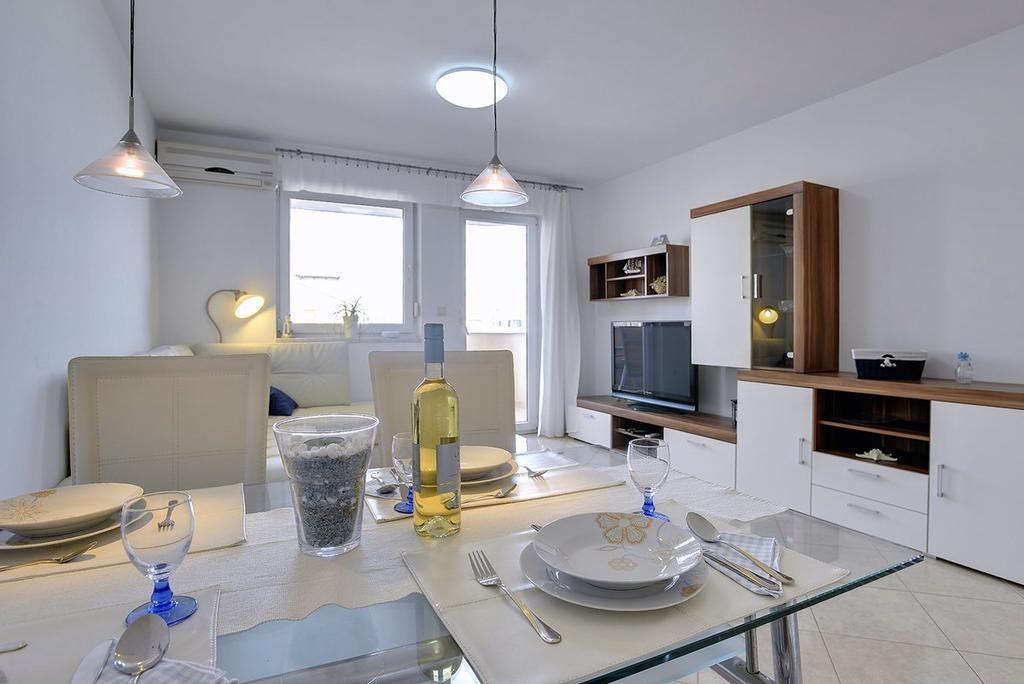 Apartment Frlan Лижнян Экстерьер фото