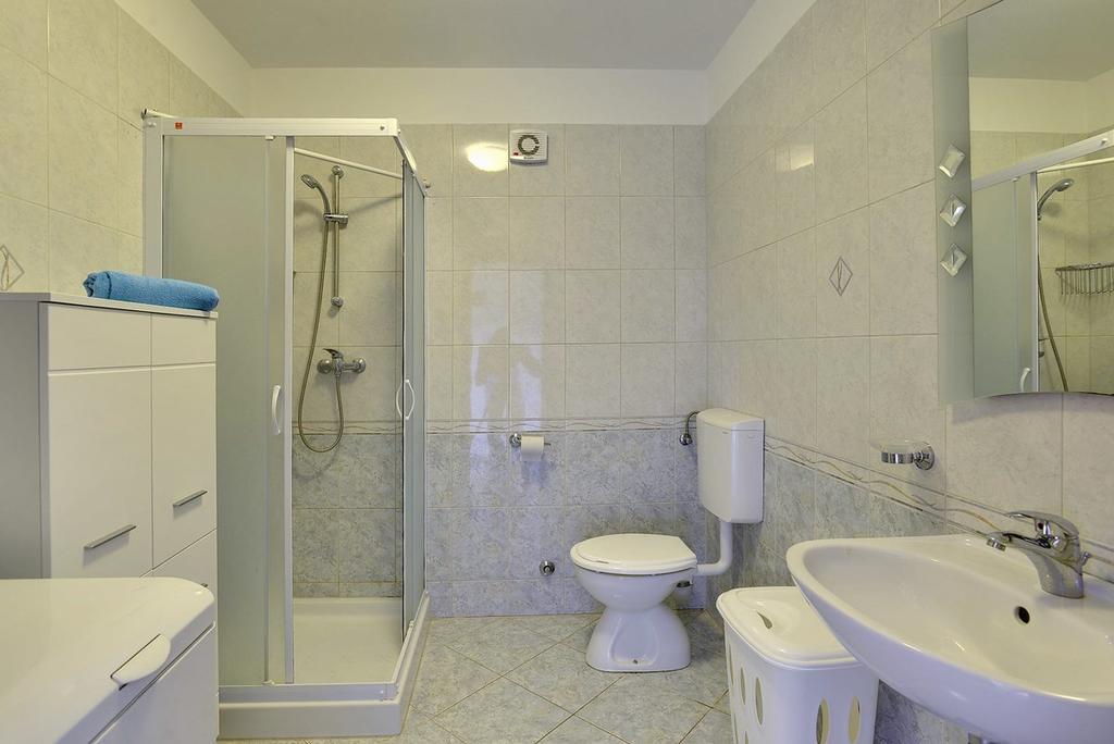 Apartment Frlan Лижнян Экстерьер фото